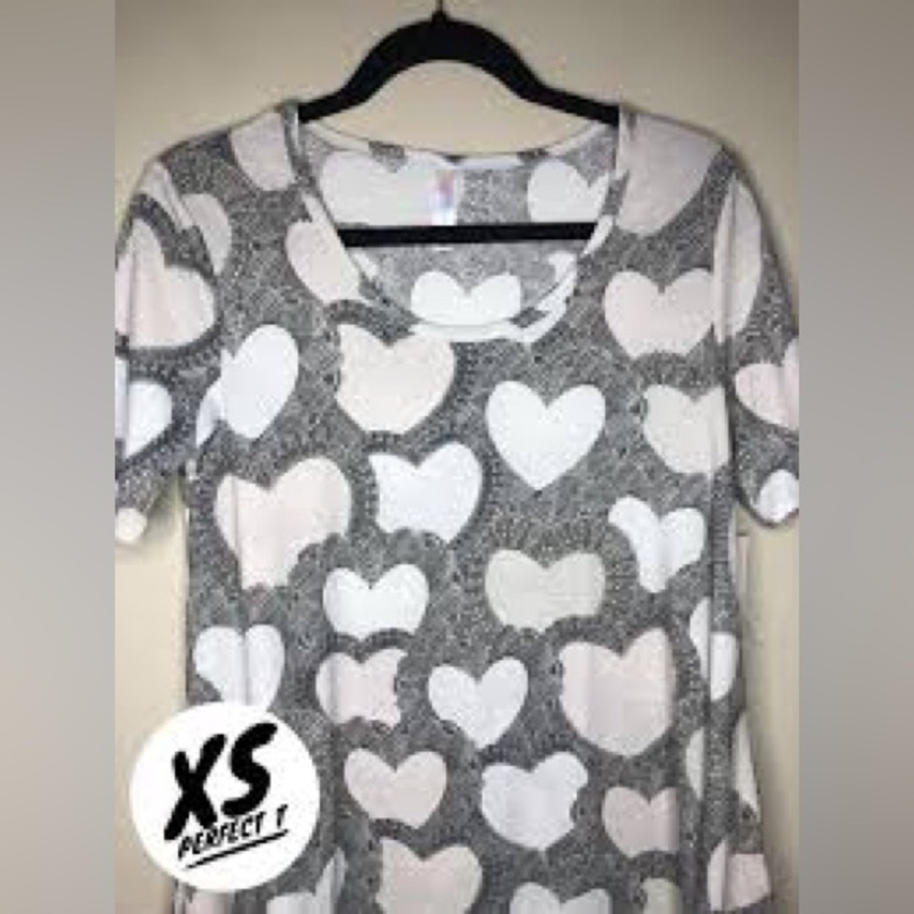 NWT LuLaRoe Perfect T Heart Cream White Black Tan Short Sleeve Tee Size XS